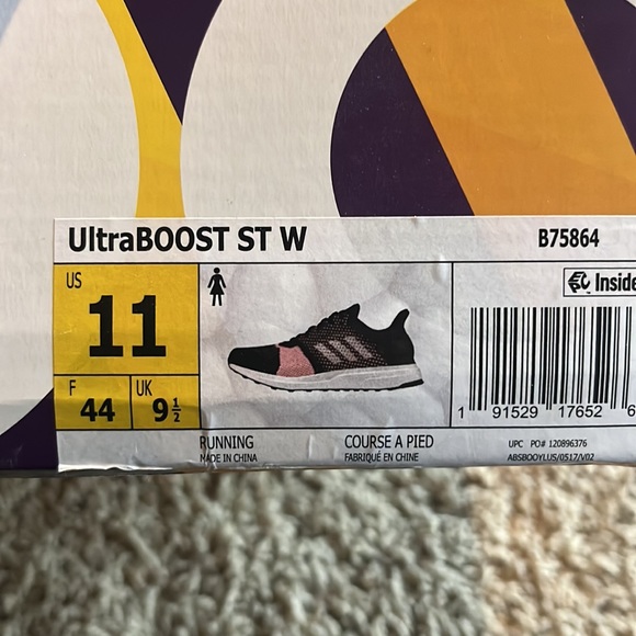 Woman’s Adidas Ultra Boost Running - Picture 6 of 6